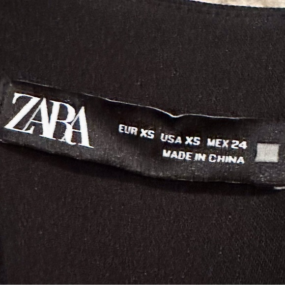 Zara unstructured vest, black, back split, drapes without buttons - Picture 9 of 9